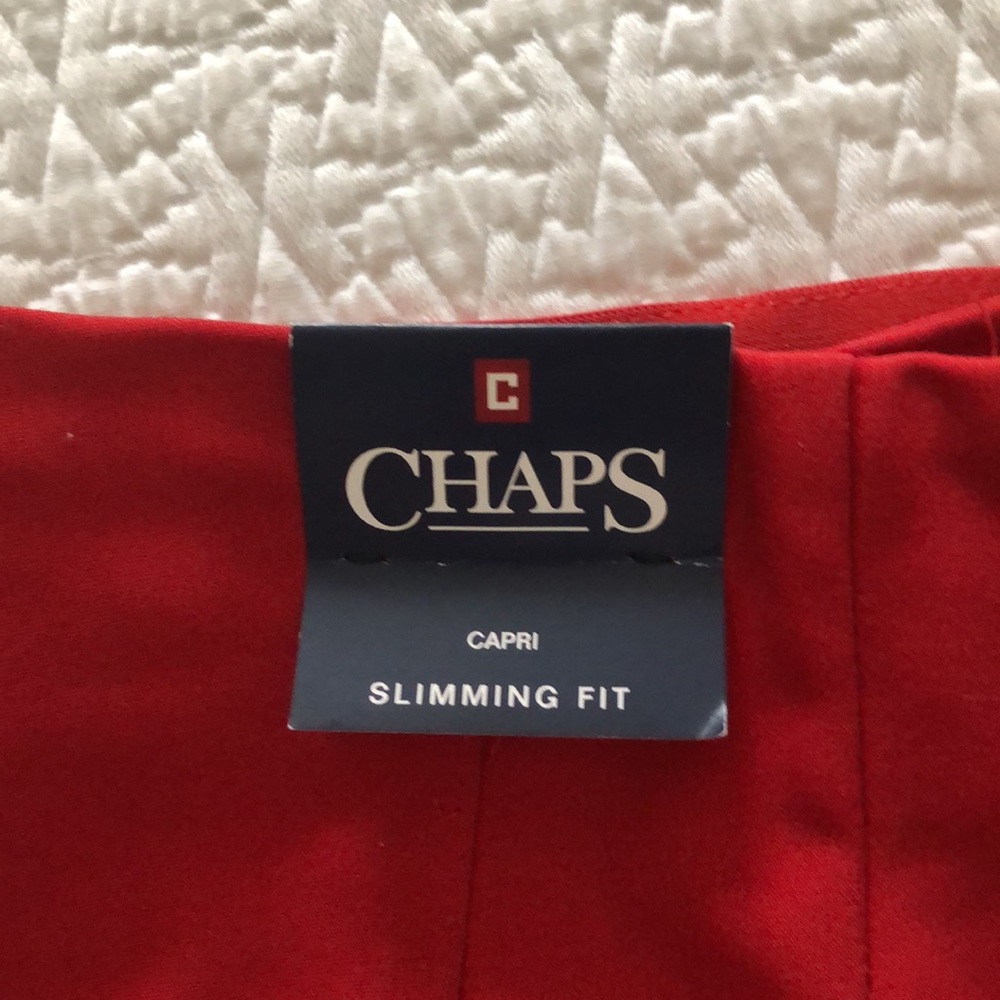 Cherry Red “Chaps” capri pants NWT flat front, side zip. 21.5” inseam